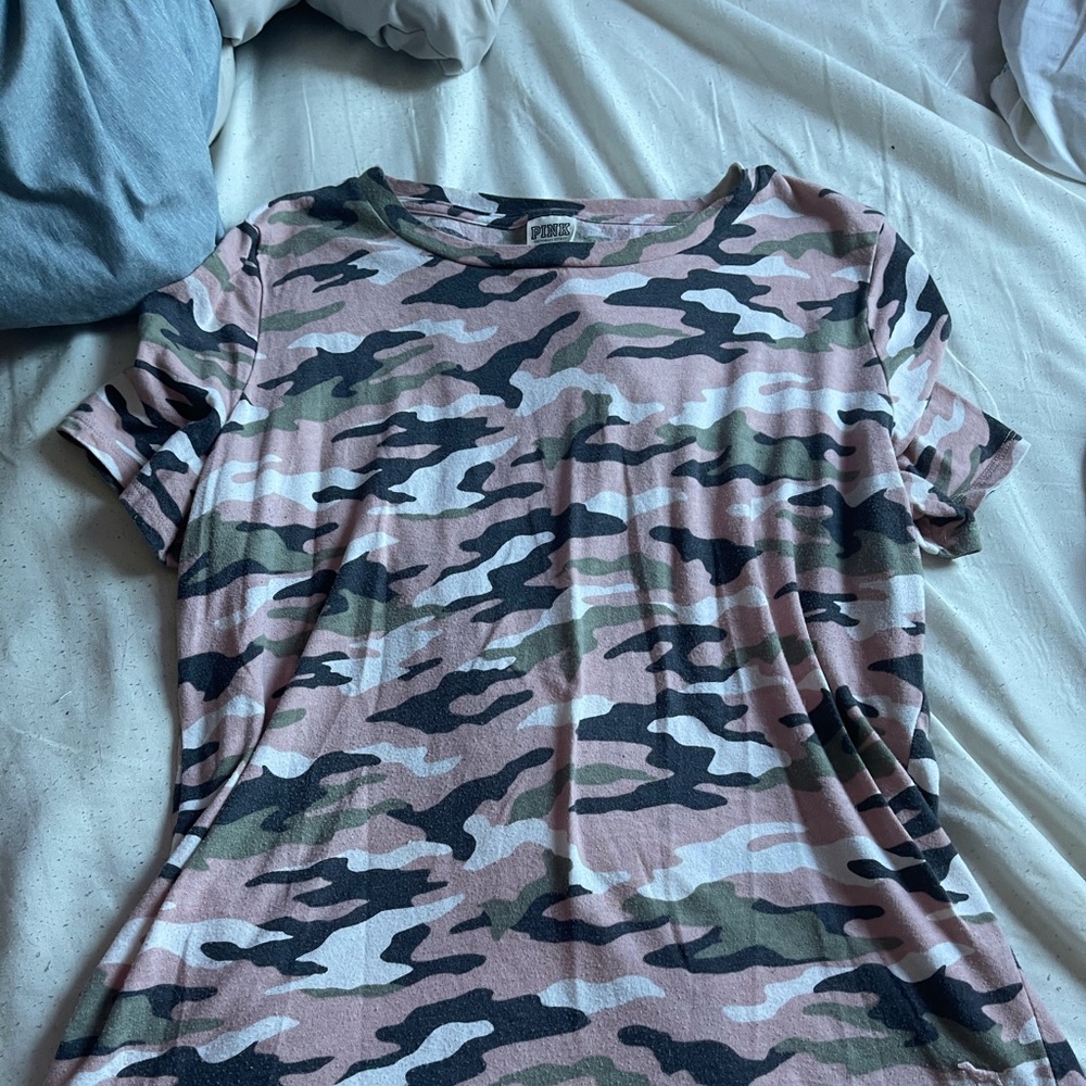 VS Pink Camo